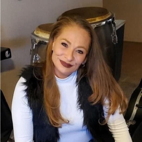 Meet your Poshers, The Dirty Daisies! - Picture 5 of 5